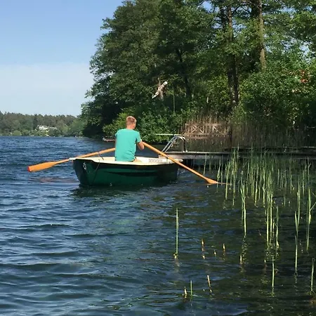 Haus Am Pinnower Semesterbostad *
